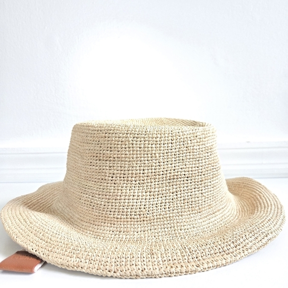 New Wyeth Cassis Natural Tan 100% Raffia Straw Bucket Hat One Size NWT main image 5